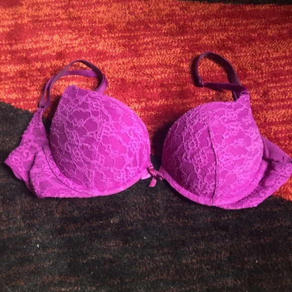 Victoria's Secret Other - VS EUC 32C Lace Pushup T-Shirt Bra